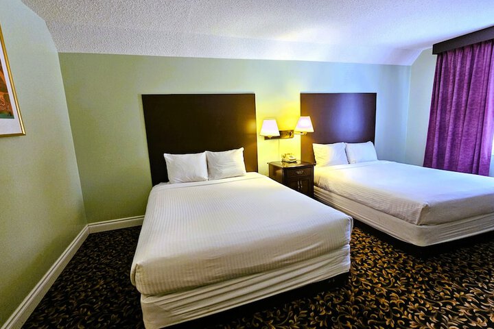 Cloud 9 Inn