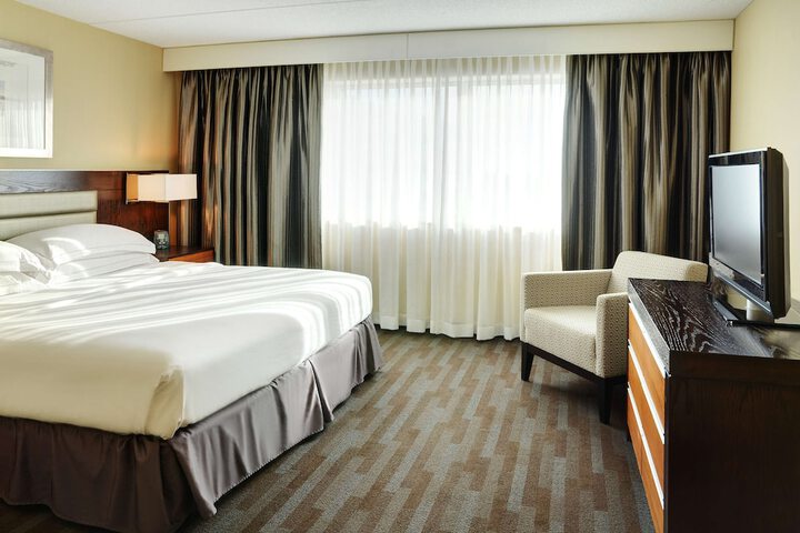 Room 27 of 61