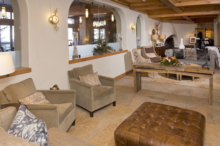 Hotel Interior 43 of 242