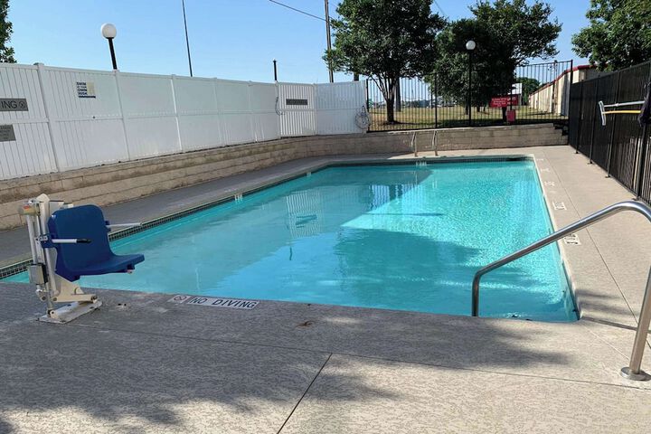 Pool 13 of 90