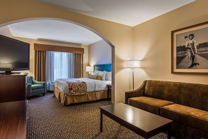Best Western Plus Dayton Hotel & Suites