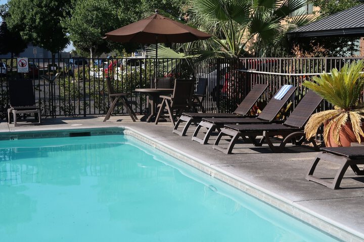 Pool 2 of 37