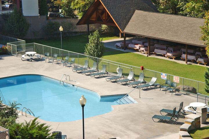 Glenstone Lodge