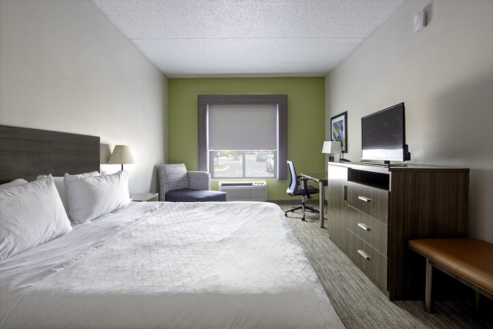 Room 27 of 58