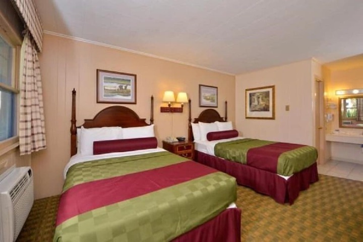 Maddox Inn