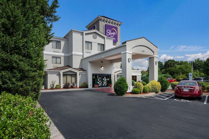 Hotel 2 of 32