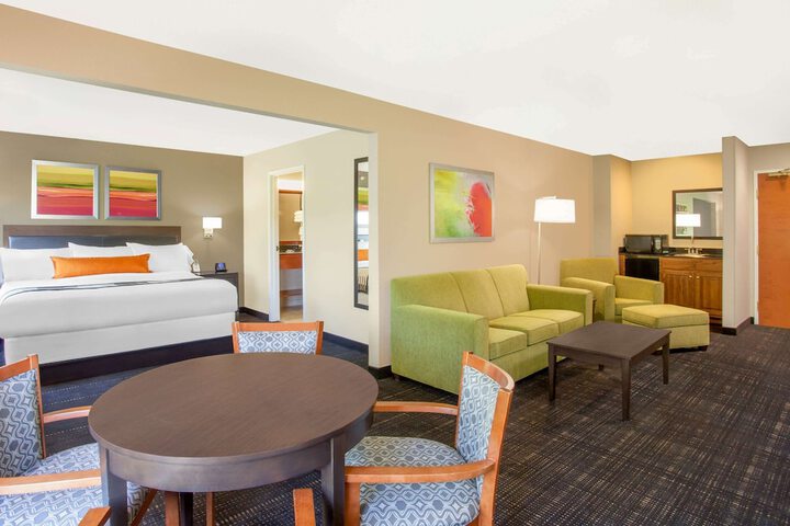 Room 21 of 29