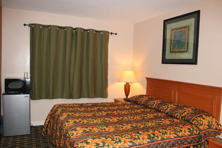 Room 26 of 38