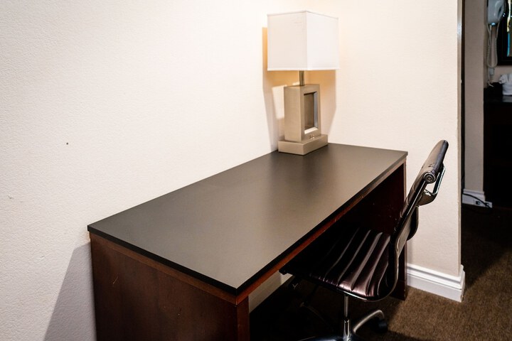 Room 26 of 49