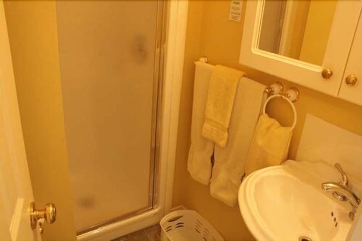 Room 111 of 183