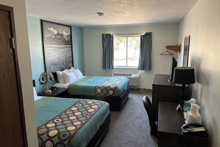 Room 22 of 38