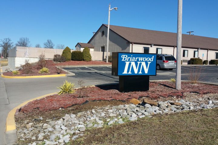 Briarwood Inn