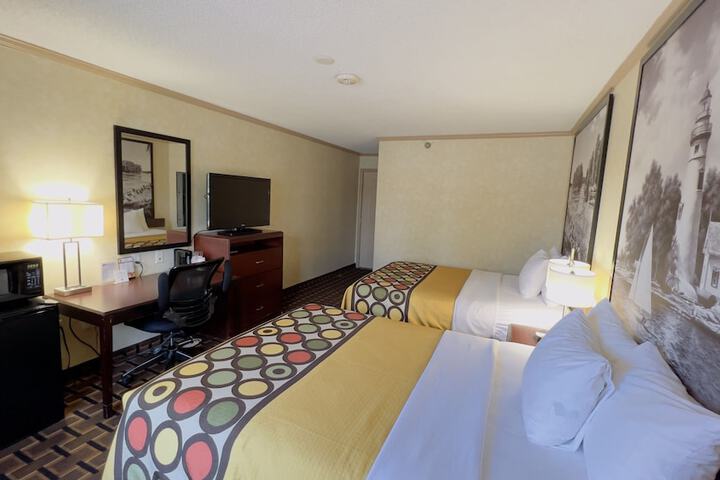 Room 18 of 29