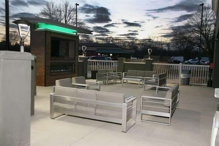 Terrace/Patio 77 of 78