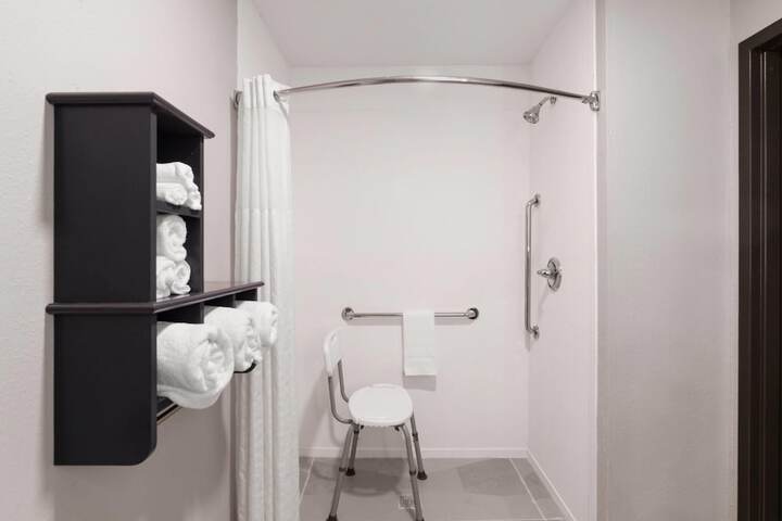 La Quinta Inn & Suites by Wyndham Bessemer