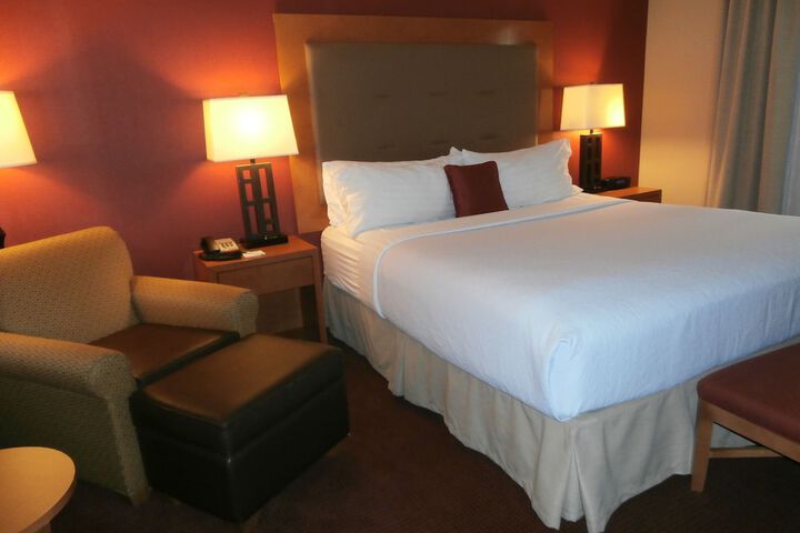 Room 41 of 76