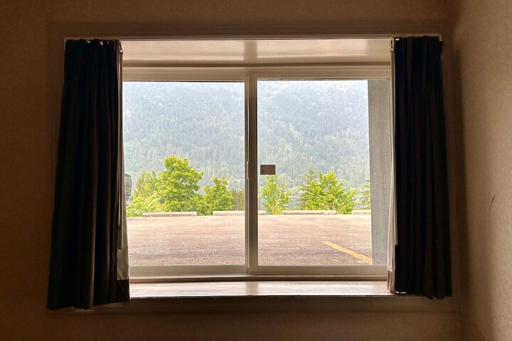 Room 12 of 22