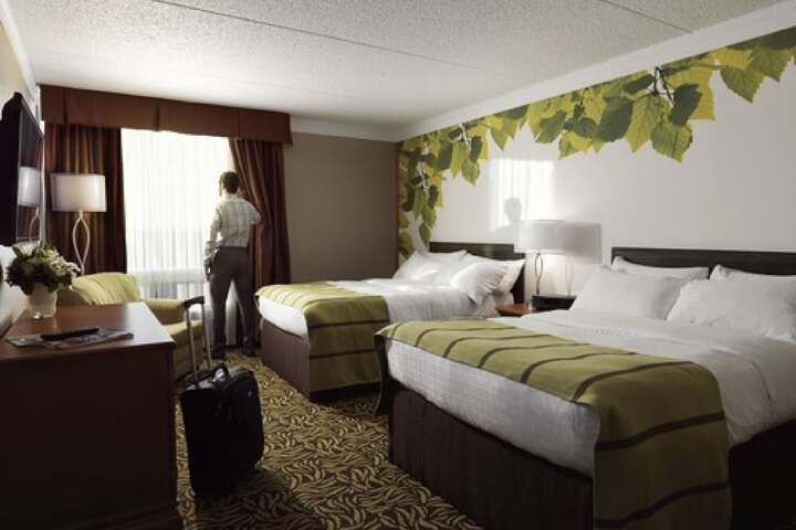 Room 16 of 32