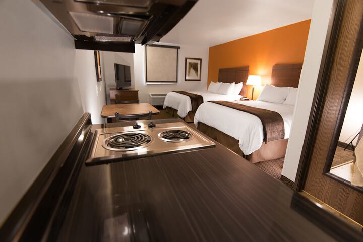 Room 13 of 25