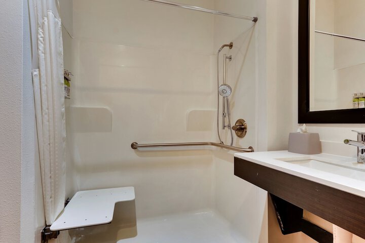 Holiday Inn Express & Suites Ardmore by IHG