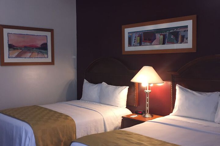Room 35 of 47