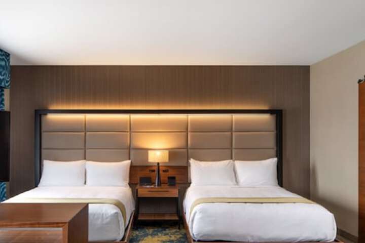 Room 16 of 33