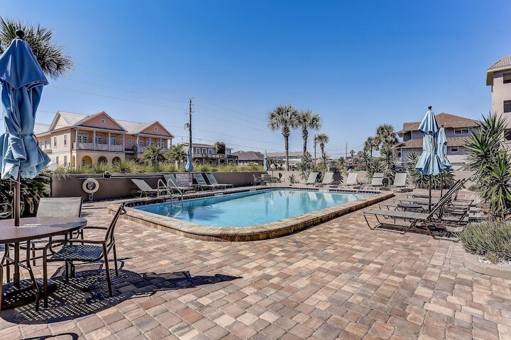 Pool 6 of 22