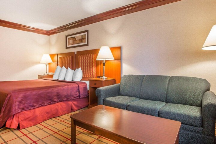 Quality Inn & Conference Center Brattleboro North