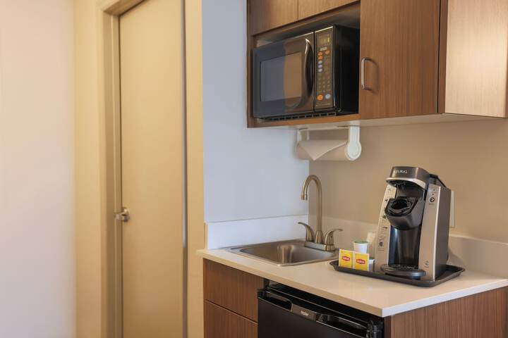 Room 34 of 73