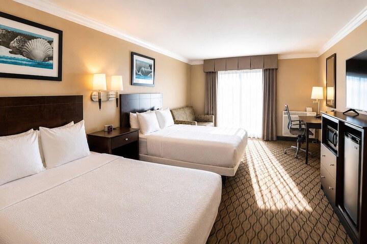 The Volare an Ascend Collection Hotel
