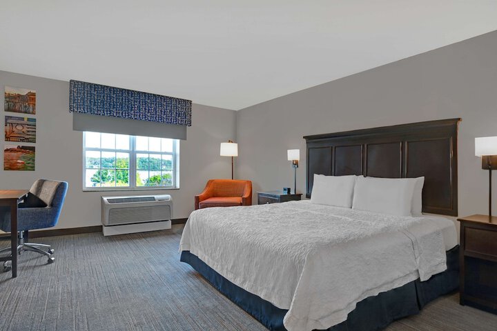 Room 17 of 42