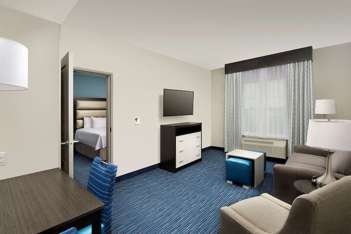 Room 12 of 37