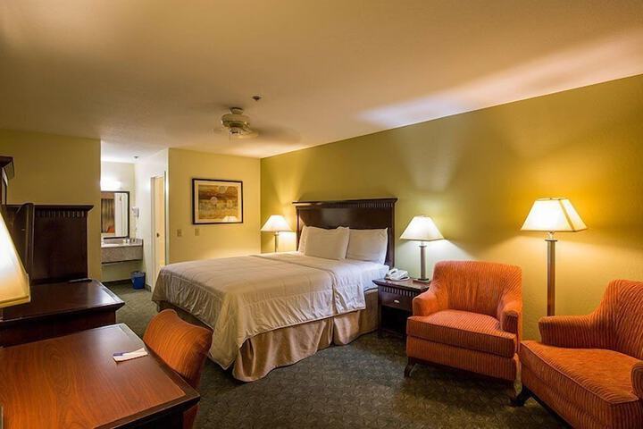 Room 28 of 49