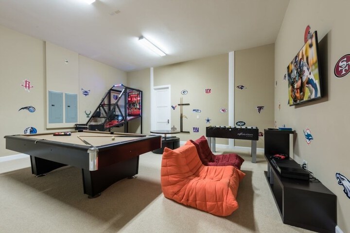 Room 17 of 52