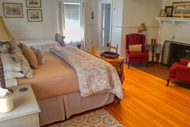 Room 55 of 104