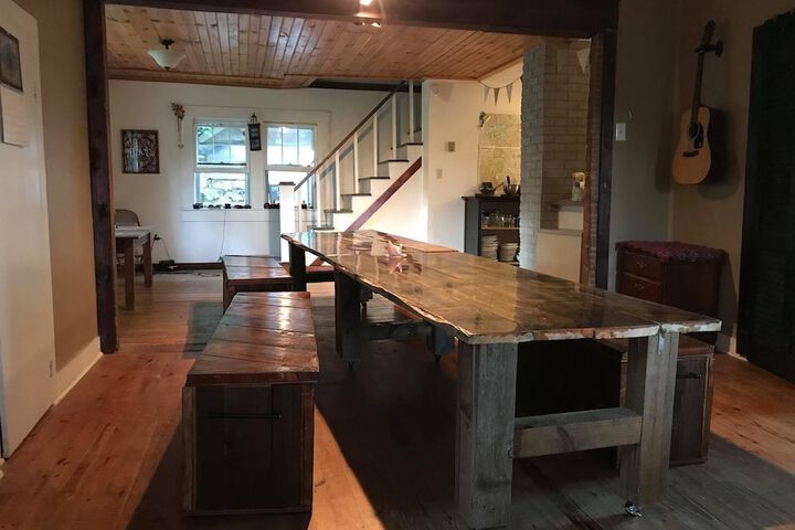 Lost River Hostel