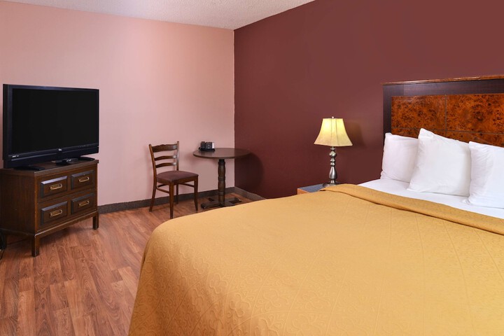 Room 15 of 63