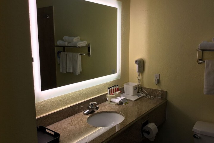 Studio 6 Suites – Pasadena TX