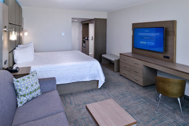 Room 11 of 31