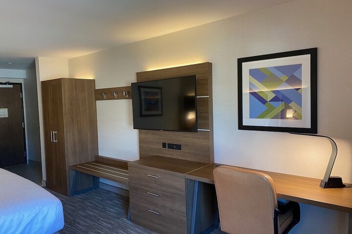 Room 22 of 50