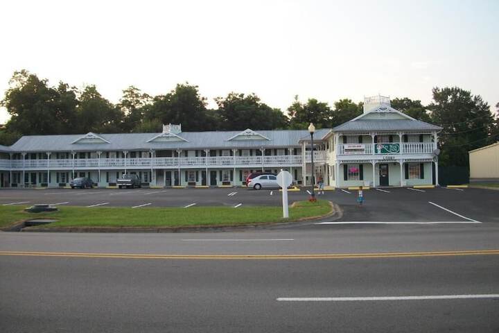Hotel 2 of 29