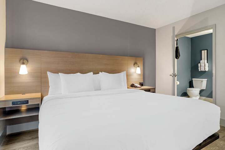 Room 40 of 76