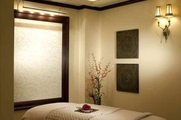 Room 33 of 64