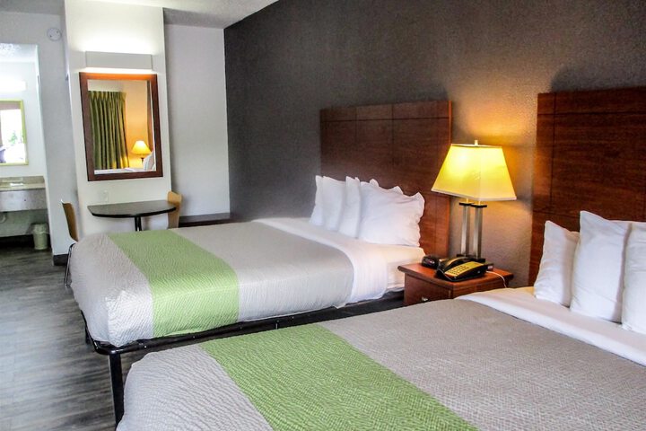 Room 8 of 24