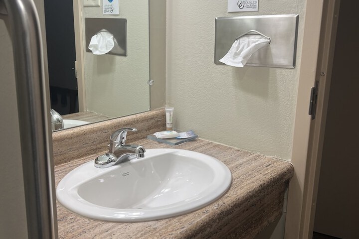 Room 15 of 41