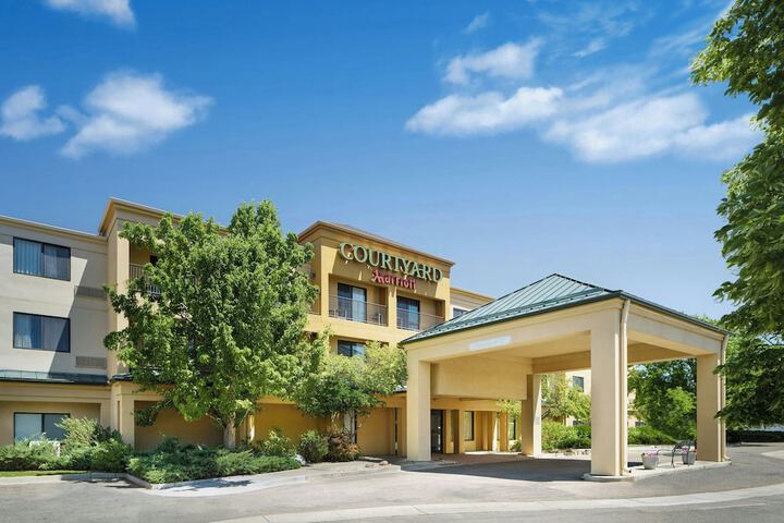Hotel 3 of 59