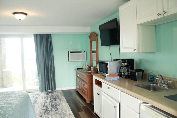 Room 44 of 230