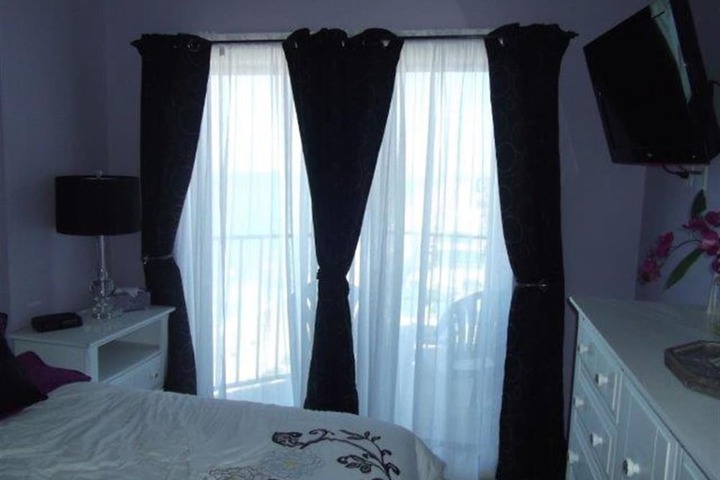 Room 12 of 25