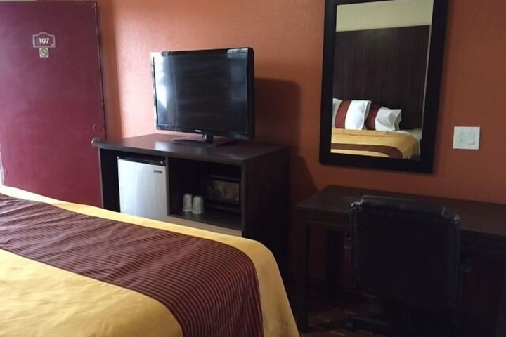 Budget Inn