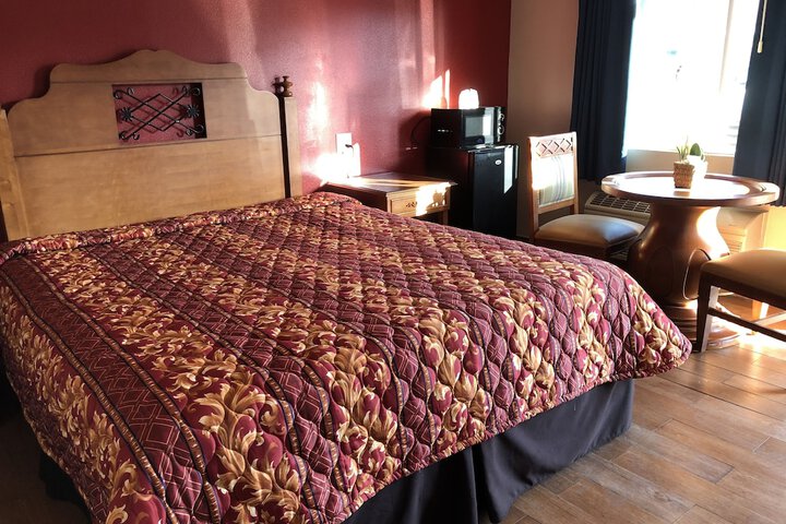 Room 20 of 29
